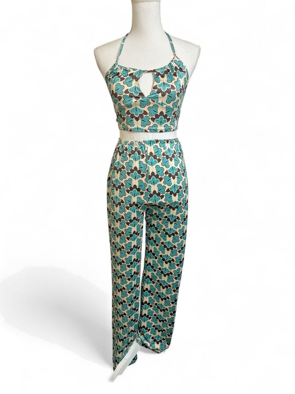 NWT Cider Women's S 2 Piece Pant Set With Cropped Halter Top Satin Pull On NEW